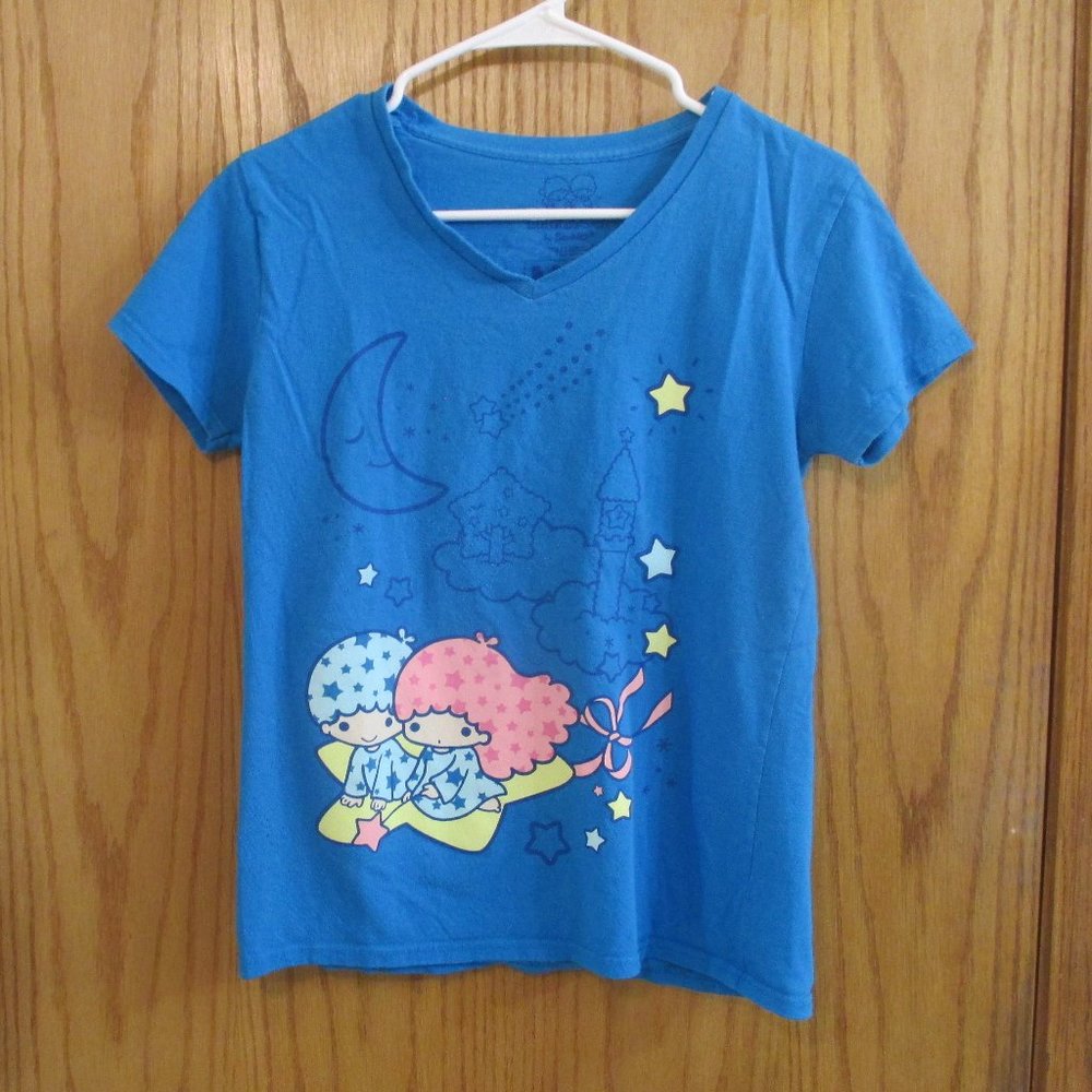 Little Twin Stars by Sanrio Lootwear Exclusive Vneck Tee Medium 2018